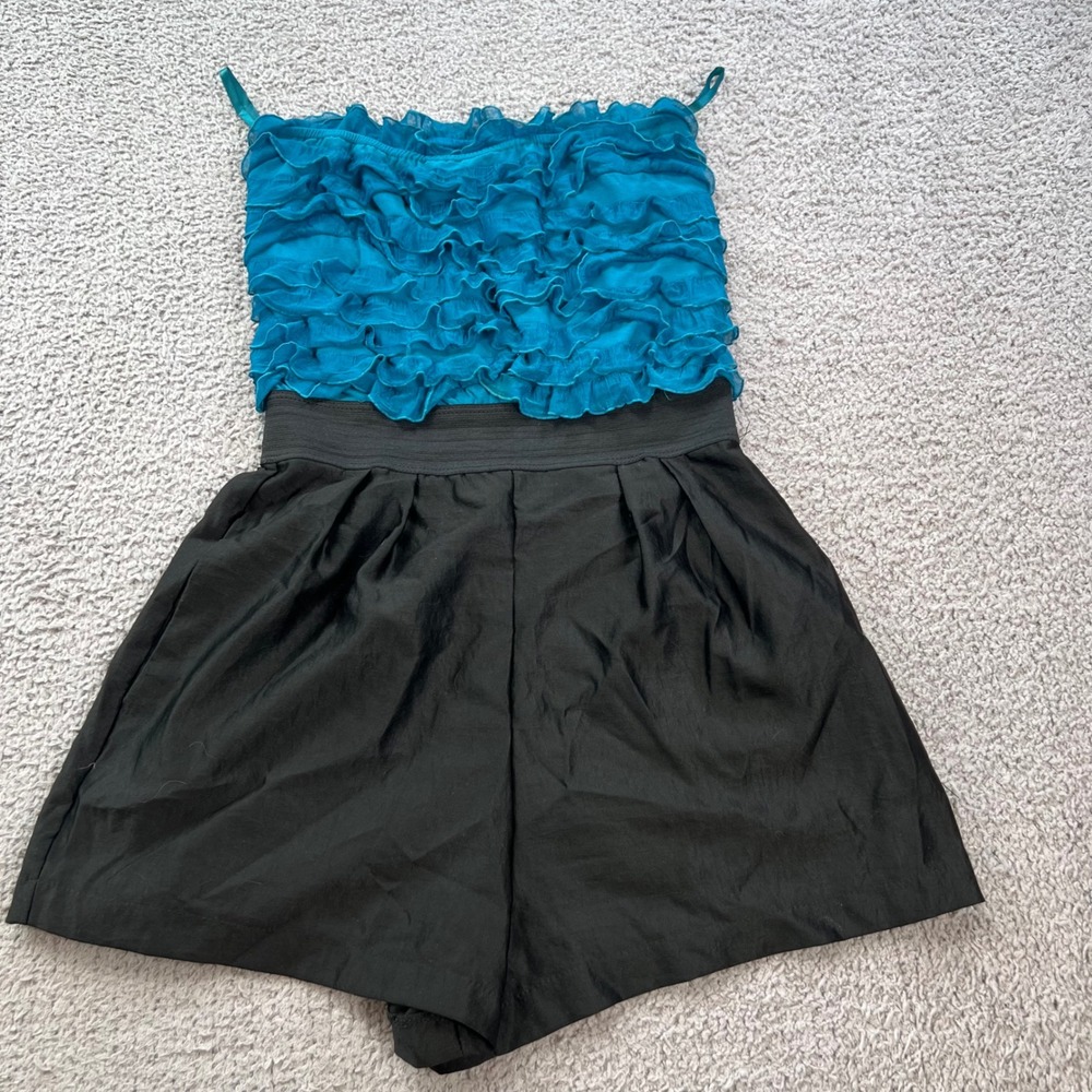 Silence + Noise Urban Outfitters Teal Ruffle Strapless Romper Black Shorts Small